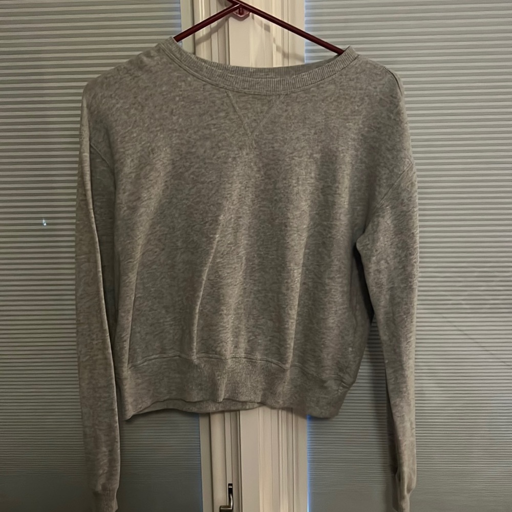 Lounge Crop Gray Sweatshirt